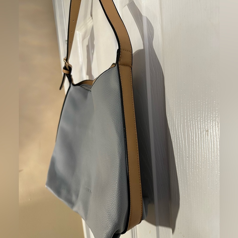 Louenhide Vegan Leather Tan And blue Saddle Bag Tote - Picture 4 of 8